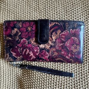 PATRICIA NASH VALENTIA WALLET